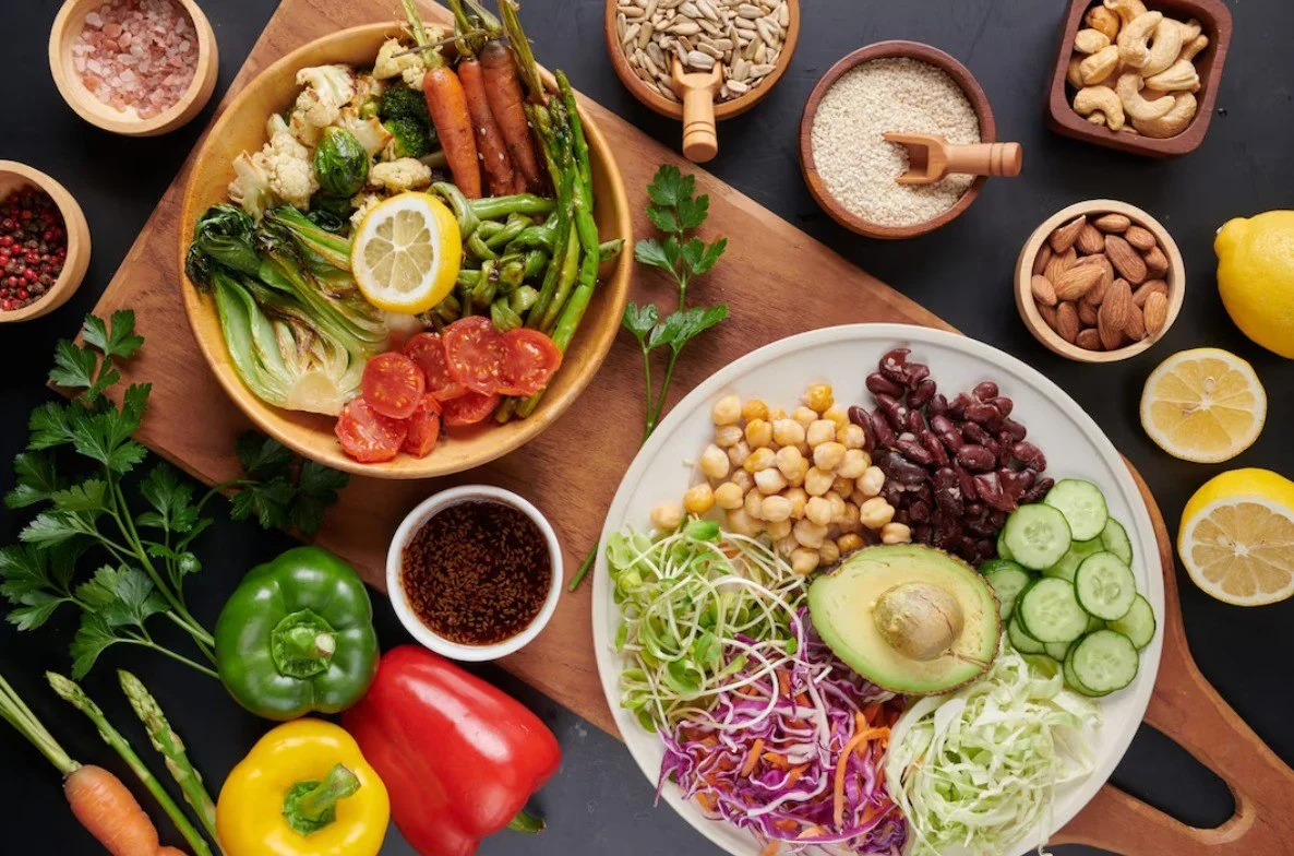 Planifica, ahorra y cocina: el trío perfecto para independizarte con éxito.